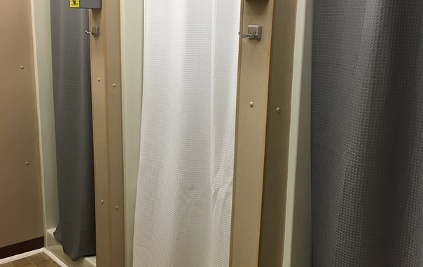SHOWER ROOM